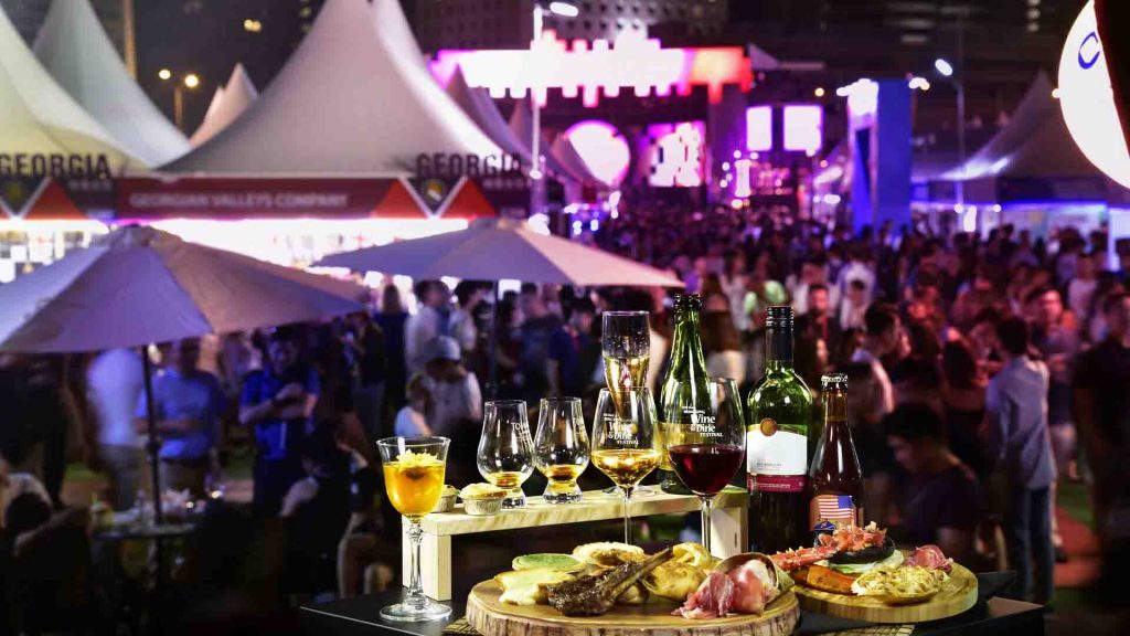 Experience the Vibrant Nights of Hong Kong: Check out these Upcoming Festivals - Alvinology
