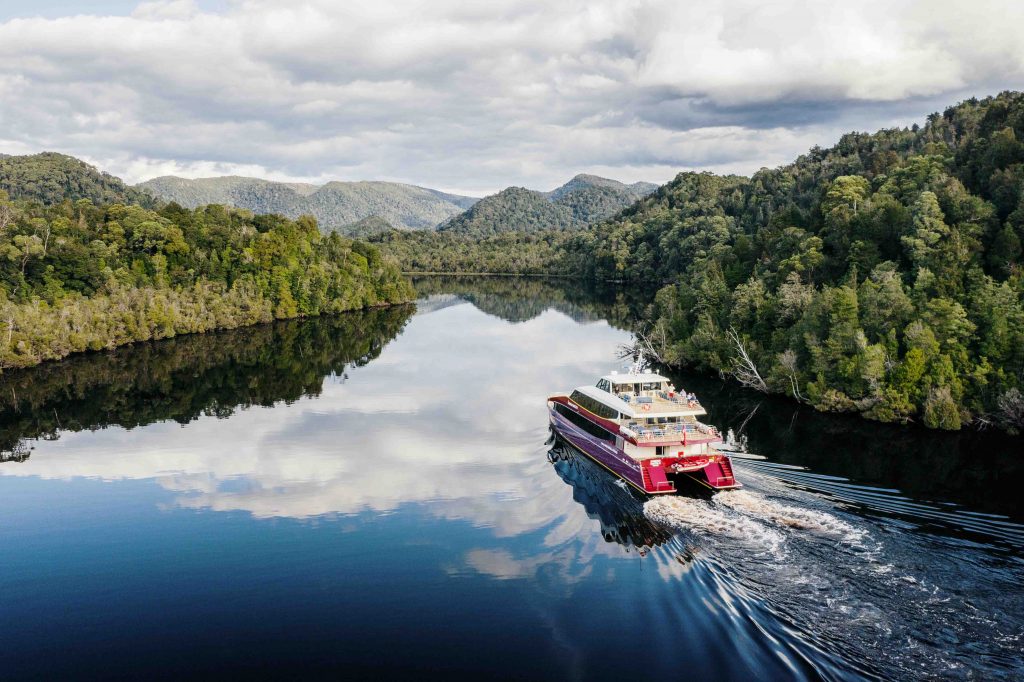 Discover Tasmania: An Epic 8-Day Road Trip Adventure Through Australia's Untamed Island State Discover Tasmania: An Epic 8-Day Road Trip Adventure Through Australia's Untamed Island State - Alvinology