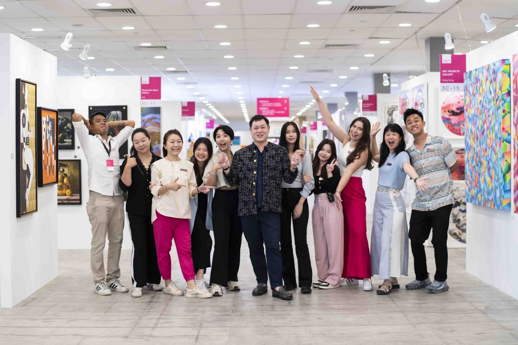 A Celebration of Art: Affordable Art Fair 2023 Highlights - Alvinology