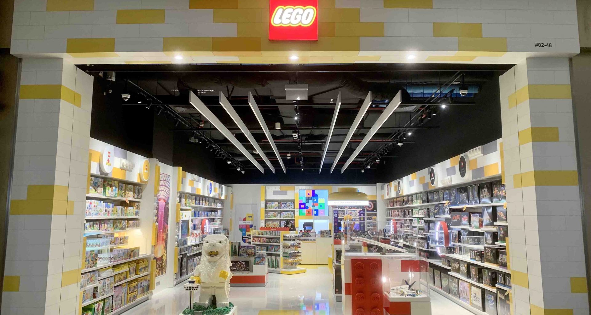 Unlock a World of Creativity: LEGO Stores Land at Singapore Changi Airport" - Alvinology