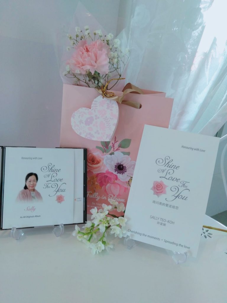 70-year-old Singer/Songwriter Sally Teo to release Debut Single "Shine A Love For You" this December 70-year-old Singer/Songwriter Sally Teo to release Debut Single "Shine A Love For You" this December - Alvinology