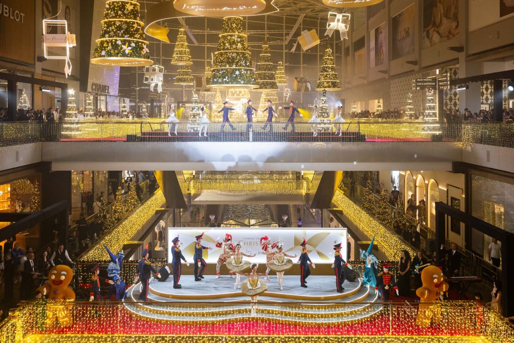 Marina Bay Sands Shines Bright as It Welcomes the Holiday Season - Alvinology
