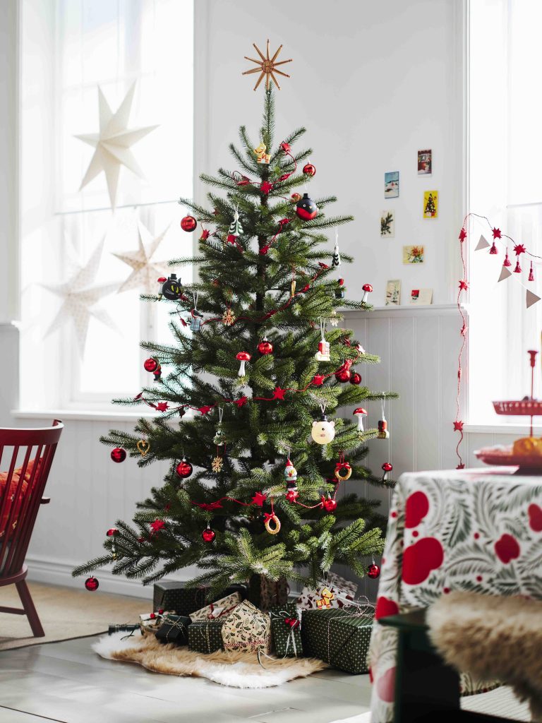 Deck the Halls with IKEA's Festive Finds: VINTERFINT and STRÅLA Collections - Alvinology