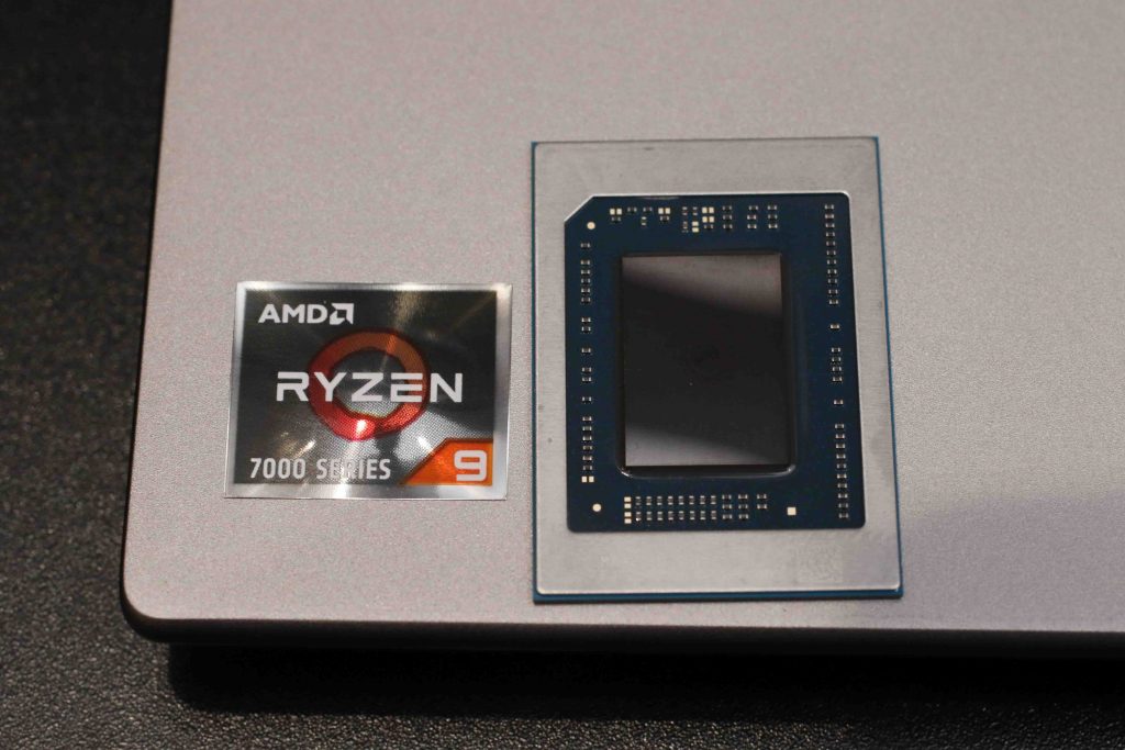 AMD Showcases Cutting-Edge AI Solutions Across Data Centers and PCs - Alvinology
