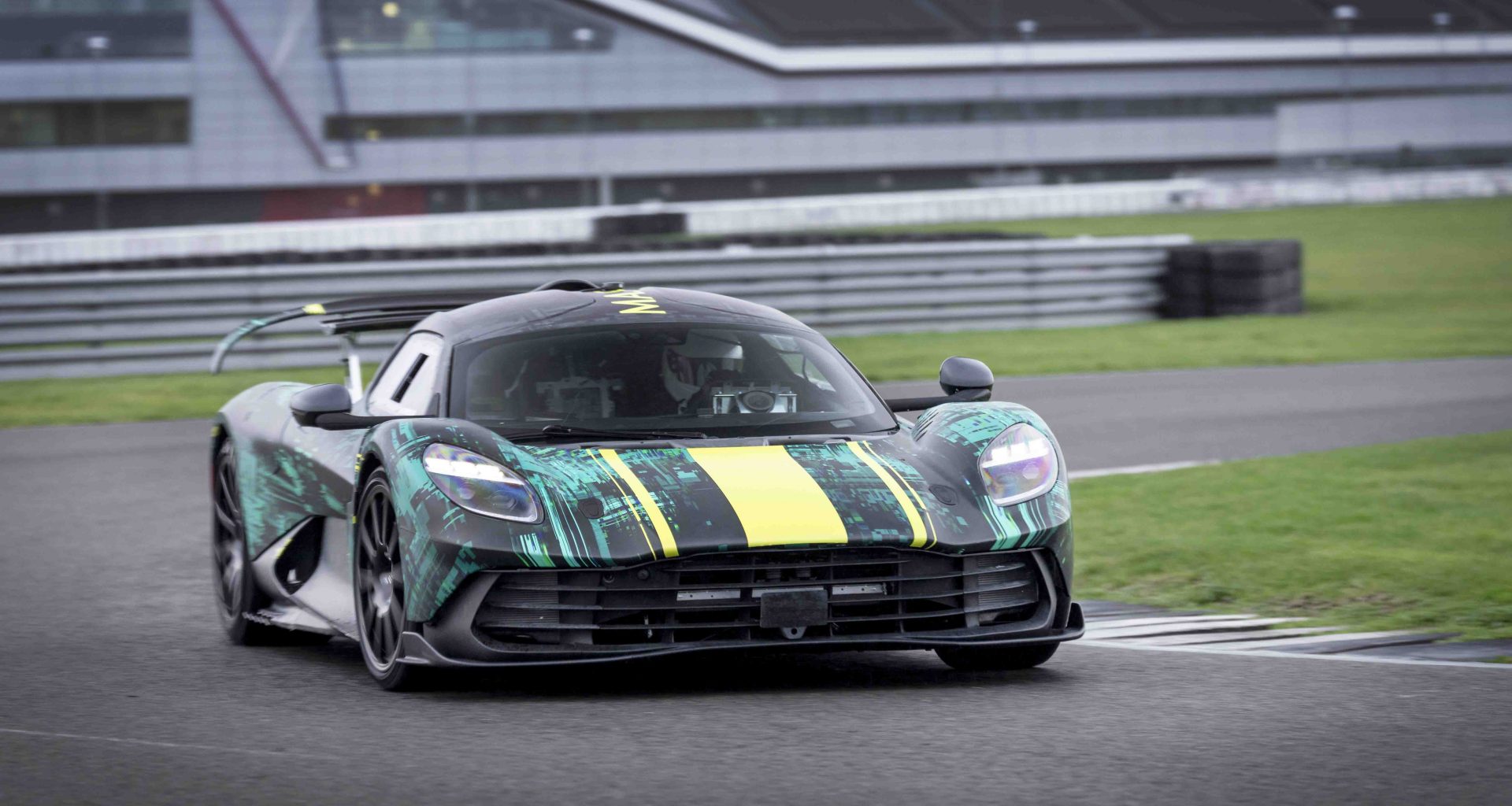 Aston Martin Valhalla: Pioneering the Future of Supercars - Alvinology