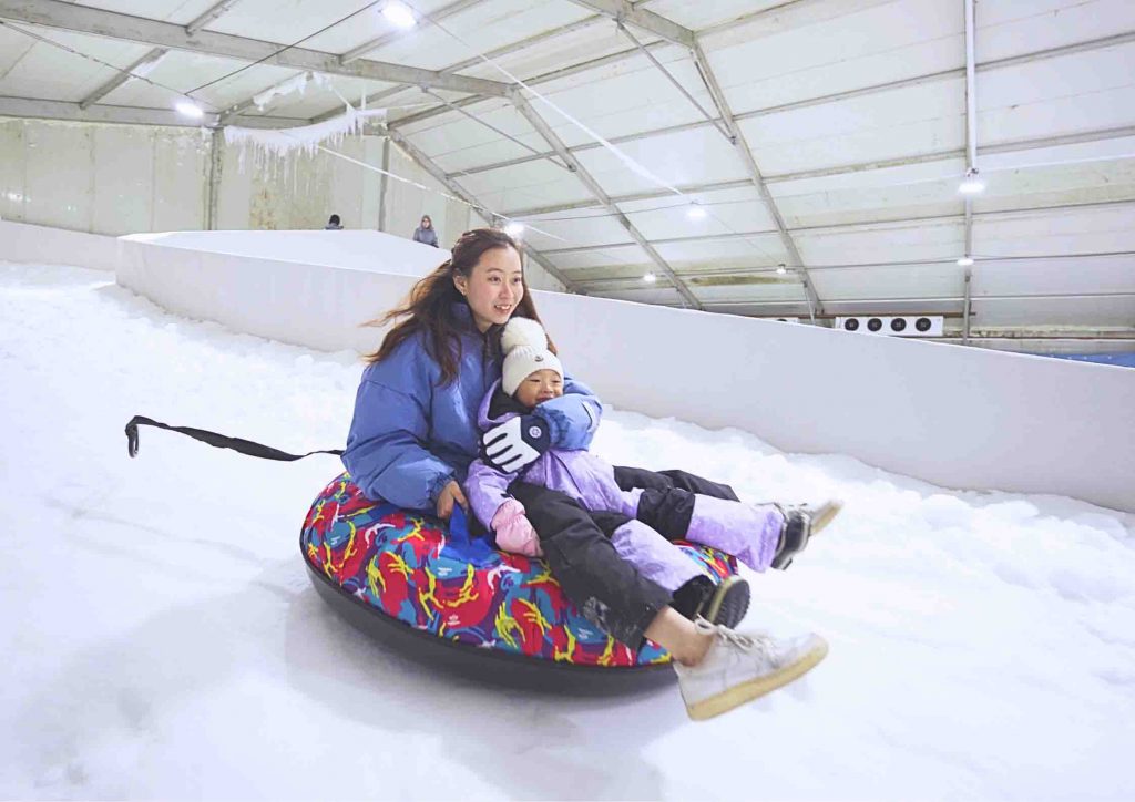 Ice Magic: Asia's Largest Winter Wonderland is Now Open in Singapore - Alvinology