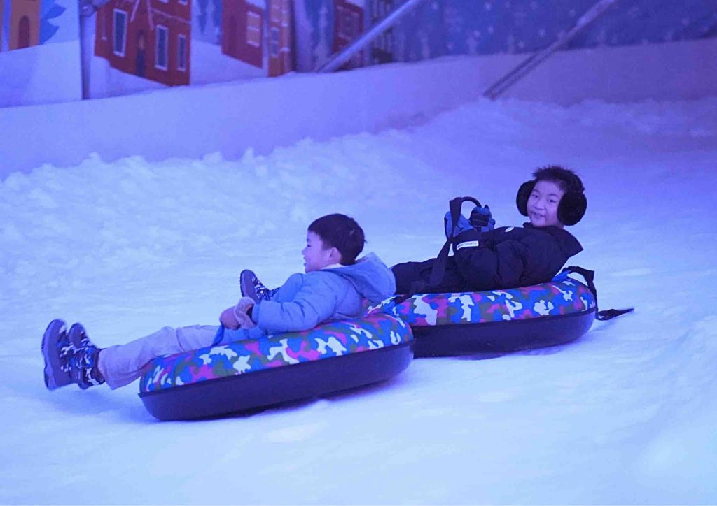Ice Magic: Asia's Largest Winter Wonderland is Now Open in Singapore - Alvinology