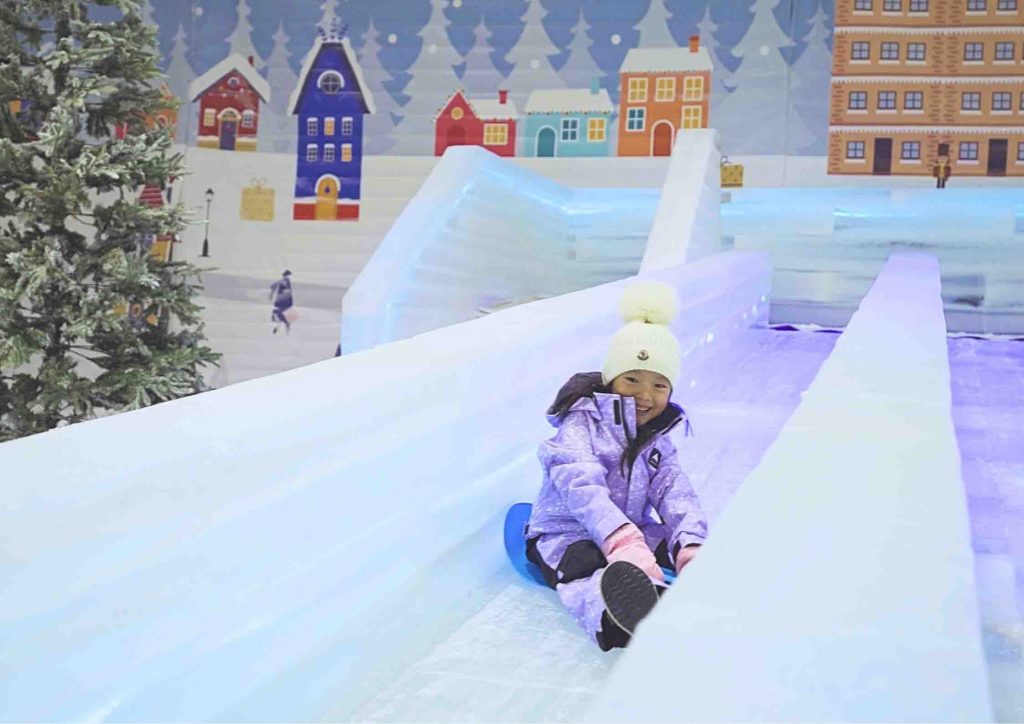 Ice Magic: Asia's Largest Winter Wonderland is Now Open in Singapore - Alvinology