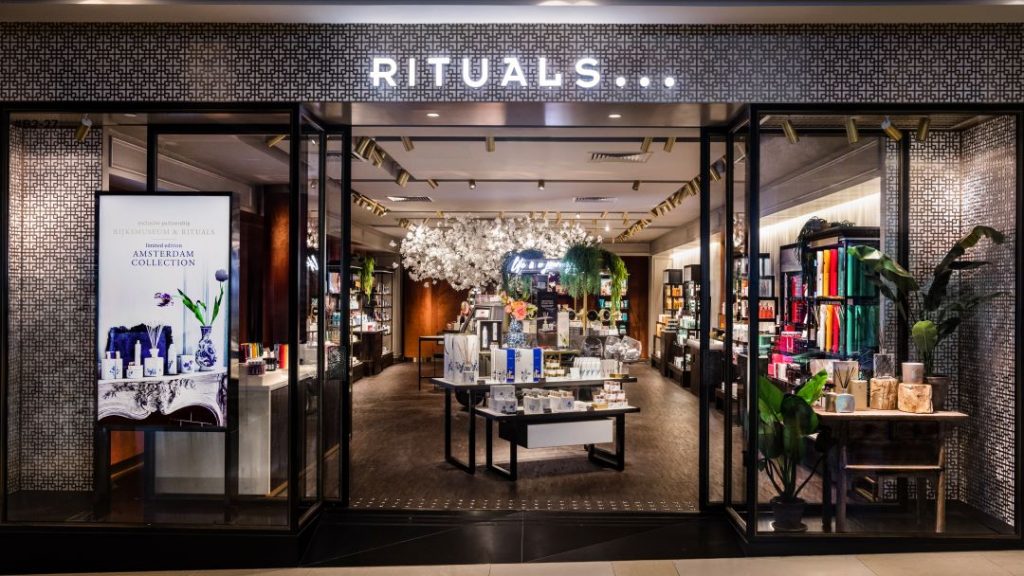 Embark on a Fragrance-Fueled Shopping Adventure at ION Orchard this 2024 - Alvinology