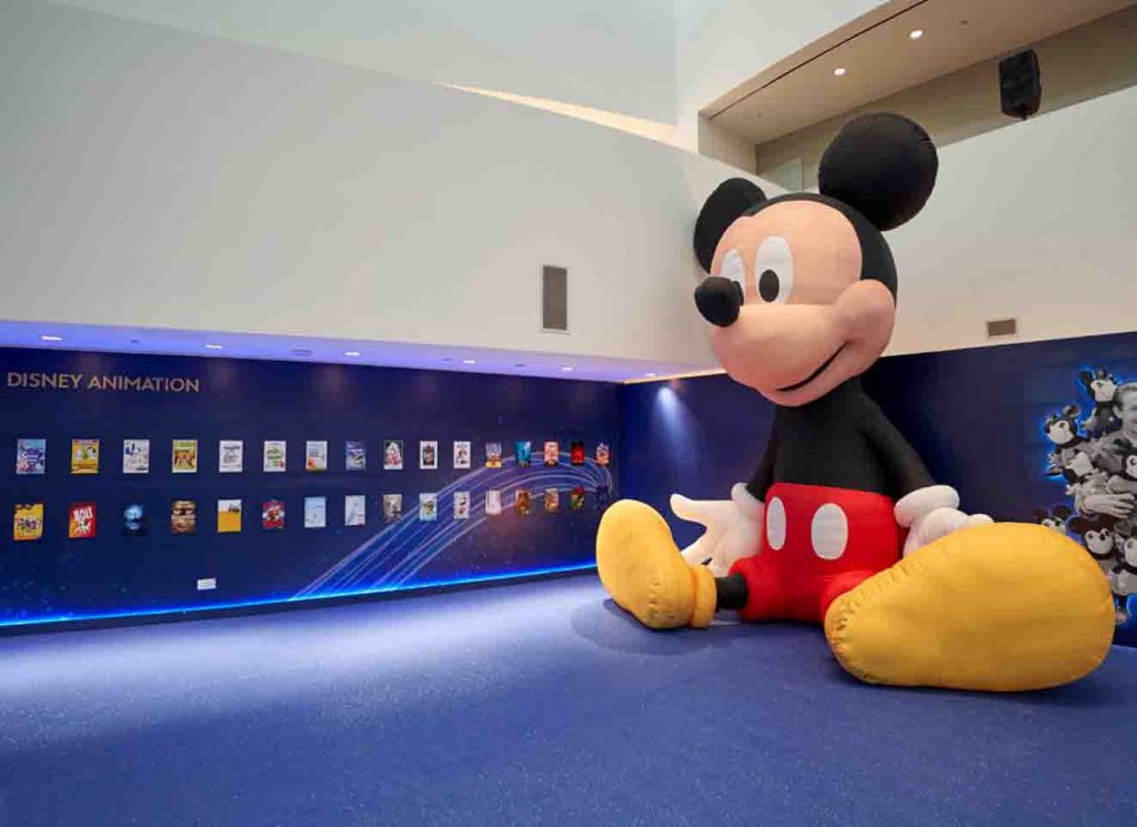 'Let It Go' from 'Frozen' Debuts Globally at Singapore Exhibition - Alvinology