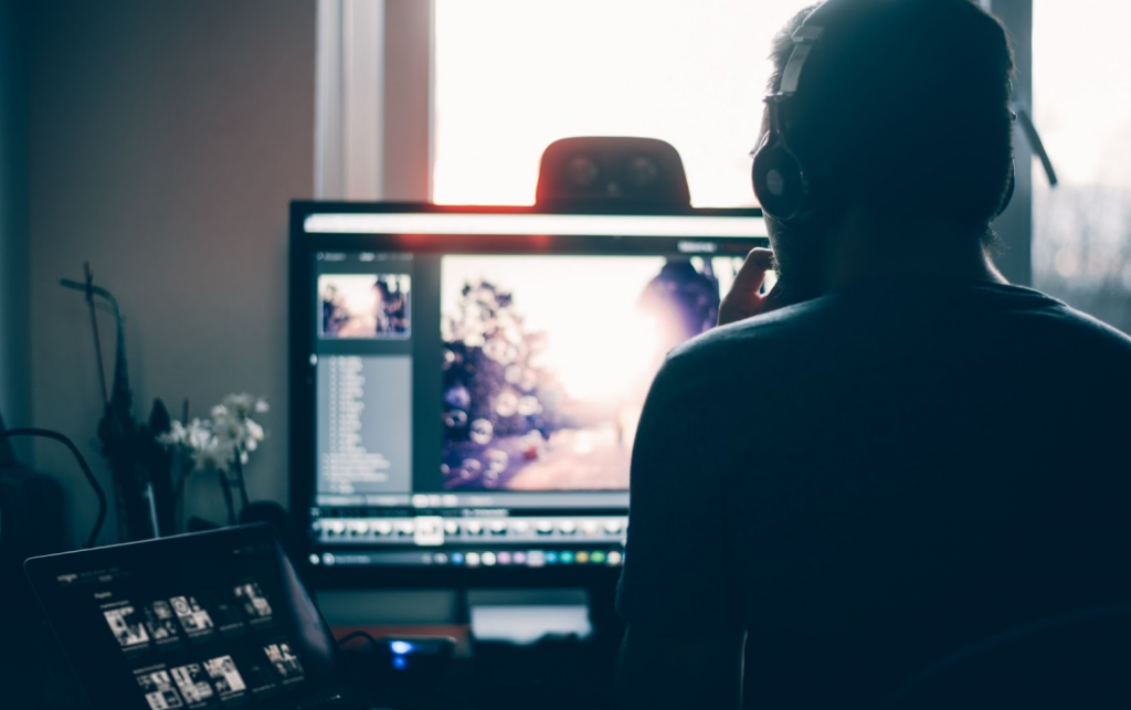 How To Create Travel Videos For Beginners - Alvinology