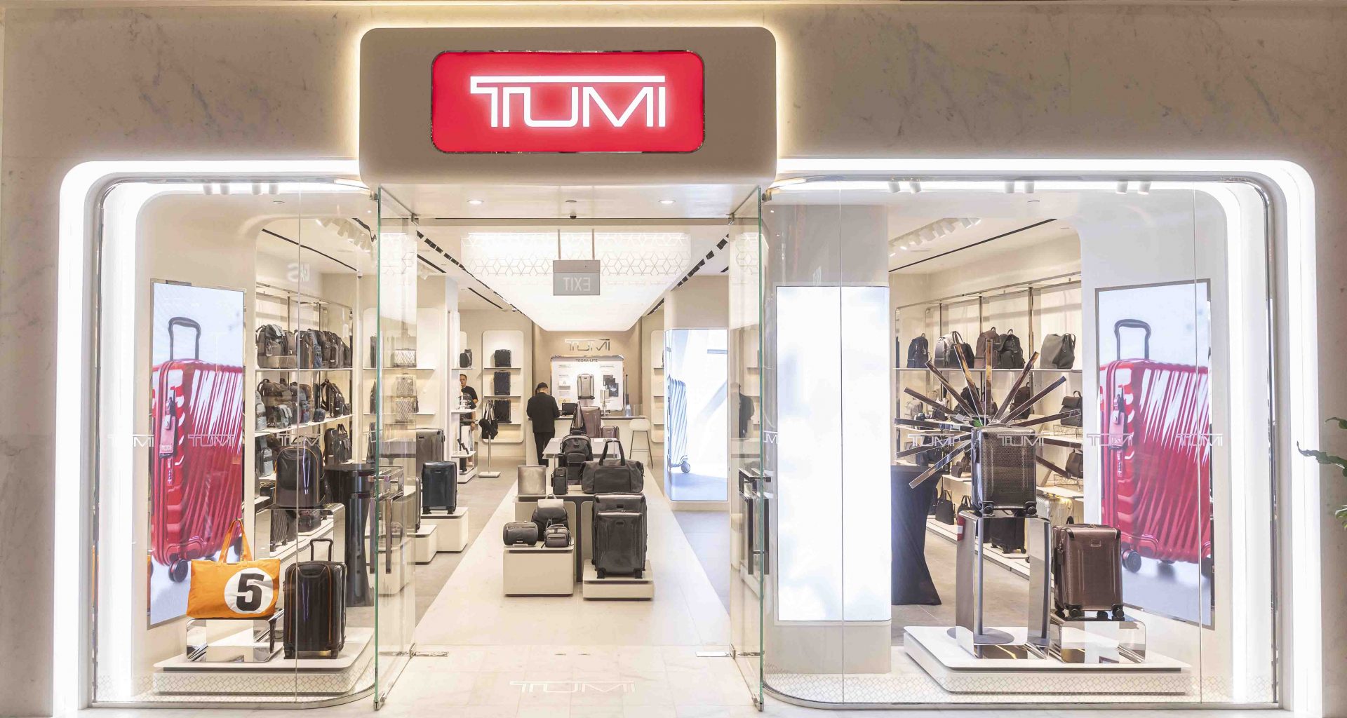 Discover Luxury at the Reimagined TUMI Marina Bay Sands Store - Alvinology