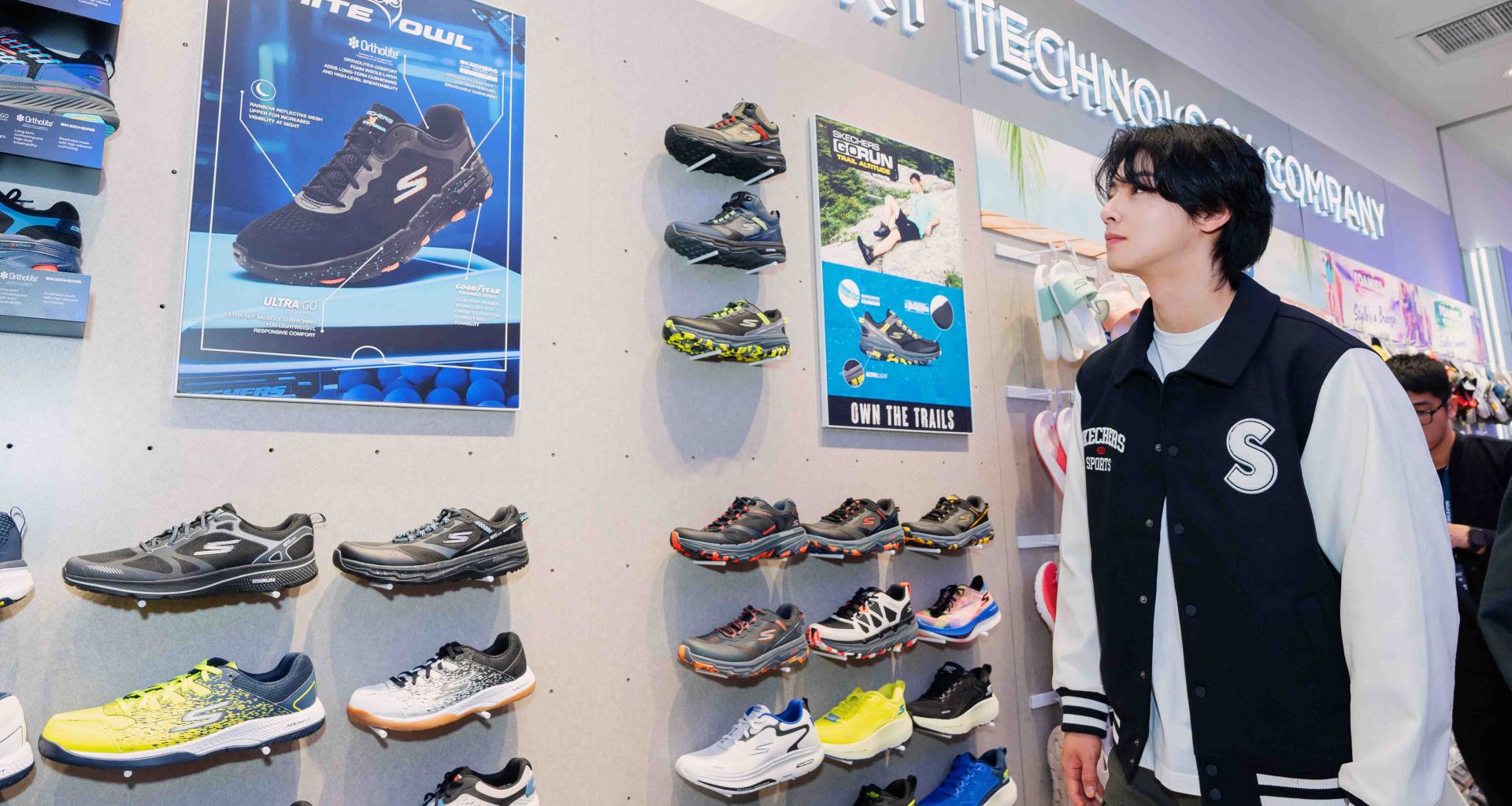 K-Pop Star Cha Eun-woo Illuminates Skechers Store Grand Opening at The Exchange TRX - Alvinology