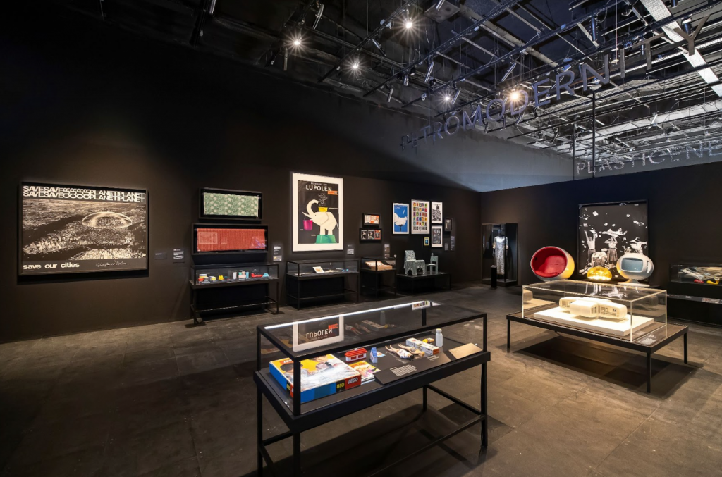 National Museum of Singapore Welcomes Groundbreaking Exhibition: "Plastic: Remaking Our World" - Alvinology