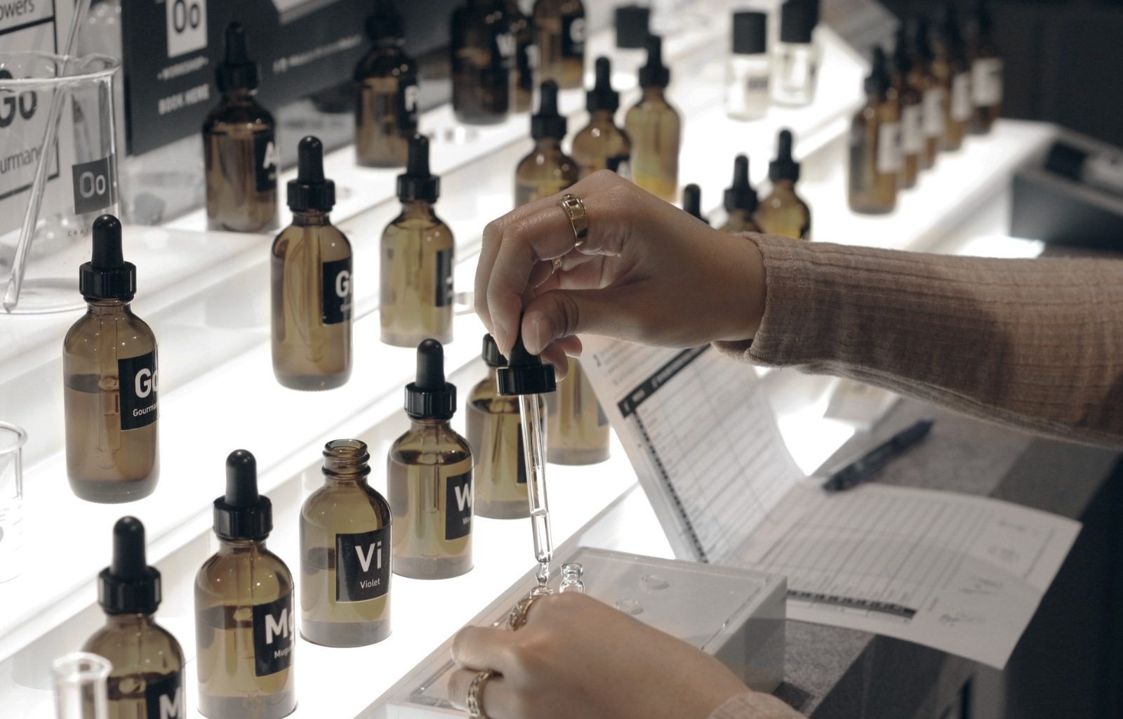 [Review] Ascott Singapore Presents 'Blissfulness Bottled' - Craft Your Own Bespoke Scent When You Stay At Ascott Orchard Singapore or Ascott Raffles Place Singapore - Alvinology