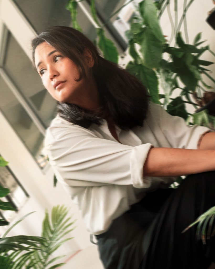 Isabella Chiam’s Emotional Journey Unfolds in Debut Monodrama: "The Last Gardener" - Alvinology