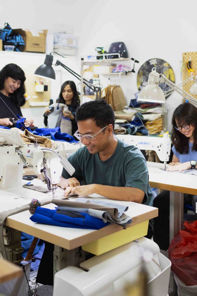 Good Threads: Transforming Fashion for a Sustainable Future - Alvinology