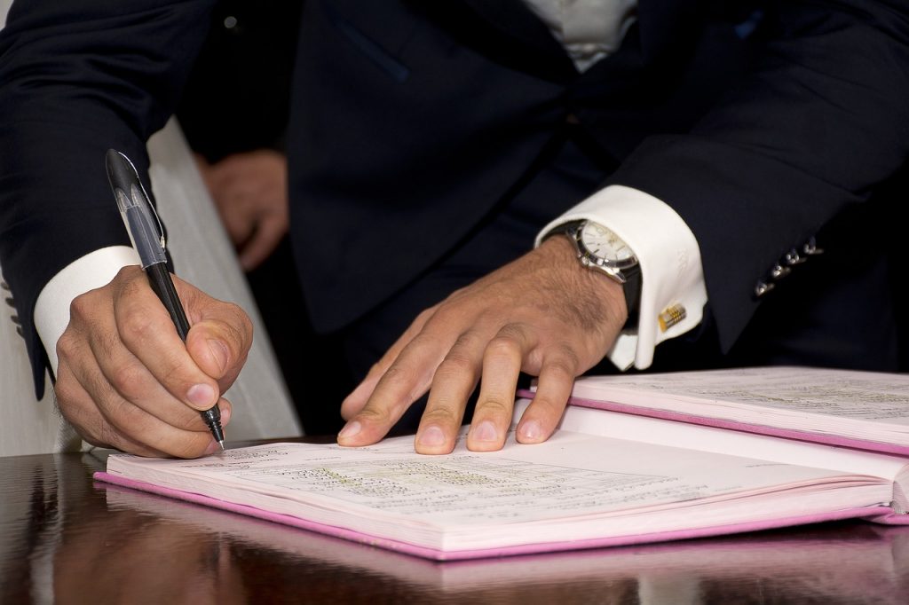 The Role of Prenuptial Agreements in Modern Relationships - Alvinology