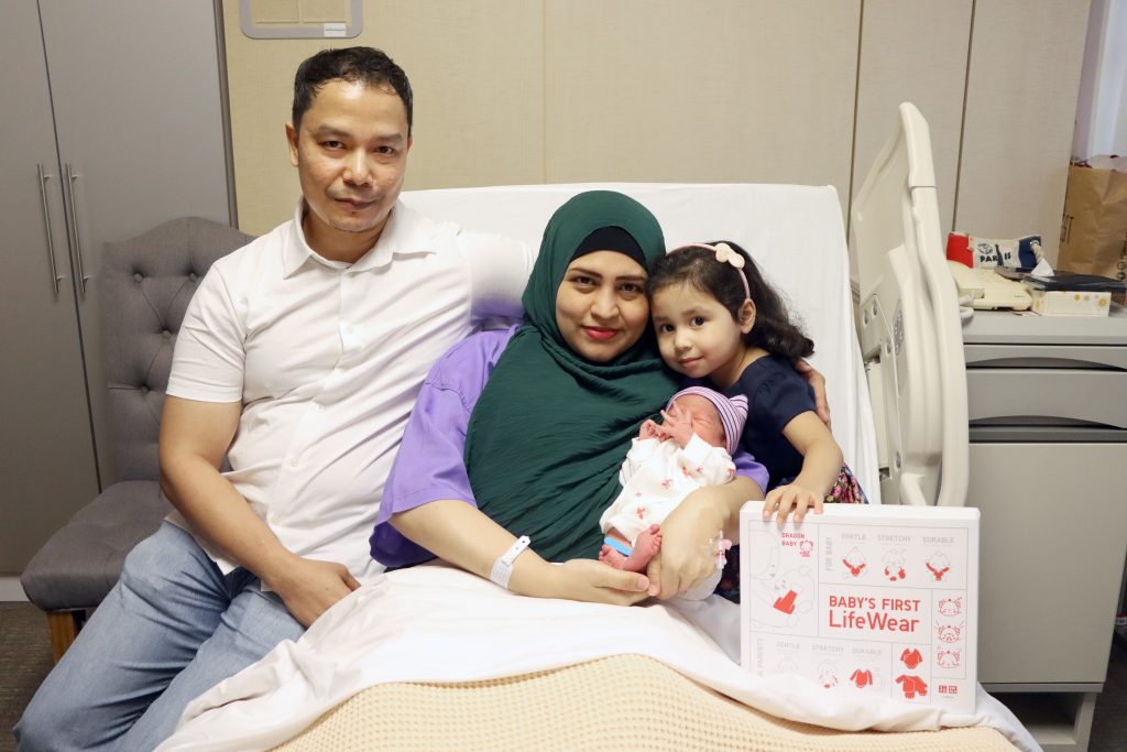 UNIQLO Welcomes Dragon Babies with Heartfelt Gifts at Raffles Hospital UNIQLO Welcomes Dragon Babies with Heartfelt Gifts at Raffles Hospital - Alvinology