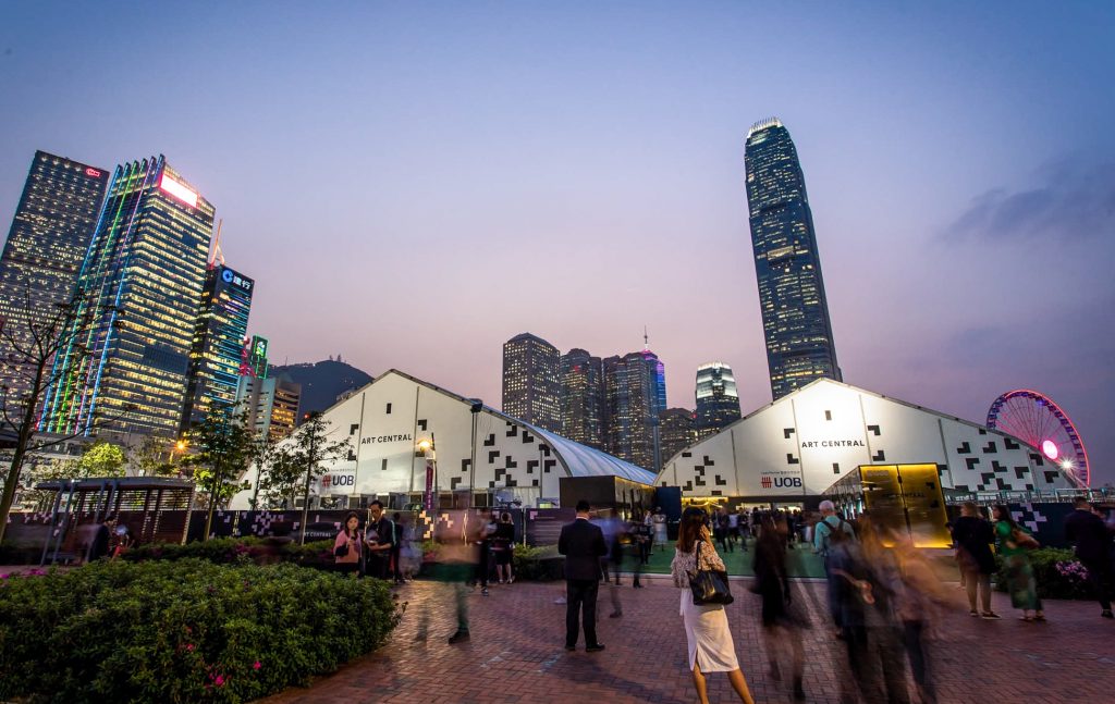 Discover the Coolest Art Scenes Along Hong Kong's Victoria Harbour This Spring Discover the Coolest Art Scenes Along Hong Kong's Victoria Harbour This Spring - Alvinology