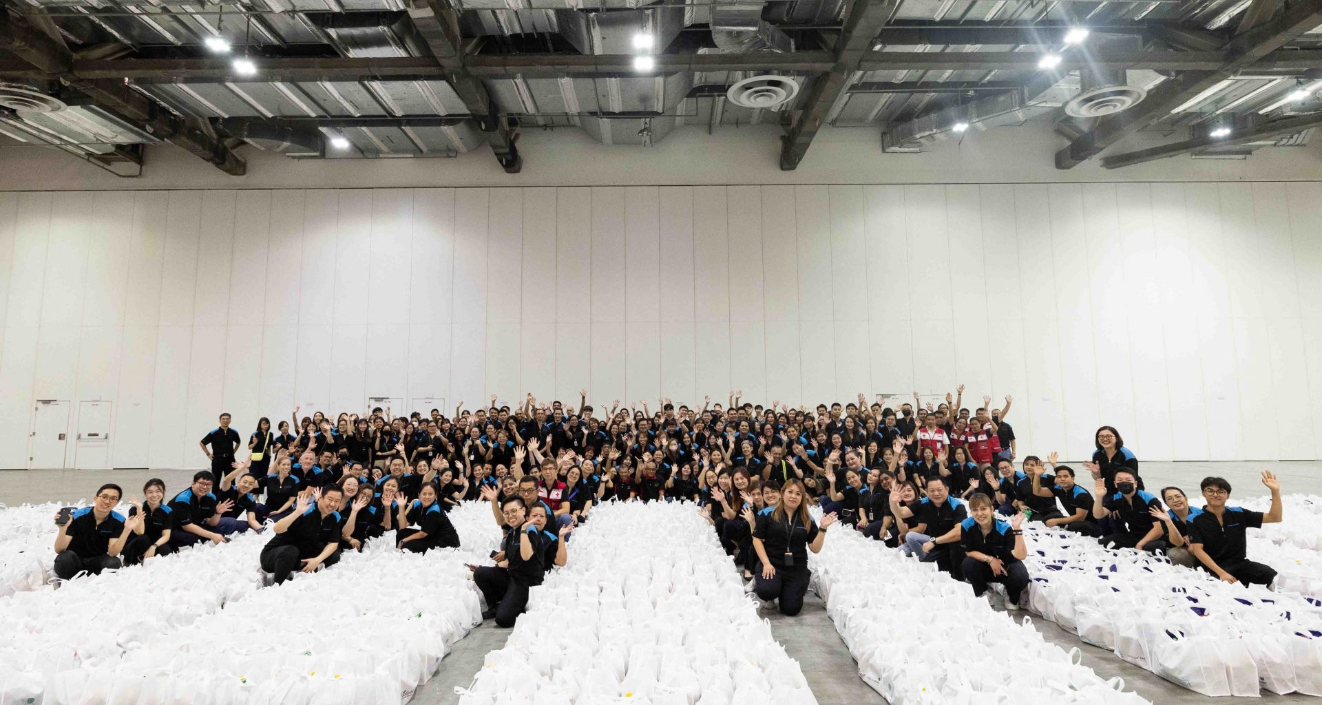 Sands Cares Global Food Kit Build 2024: Marina Bay Sands Partners with The Food Bank Singapore to Assemble 5,200 Food Kits - Alvinology