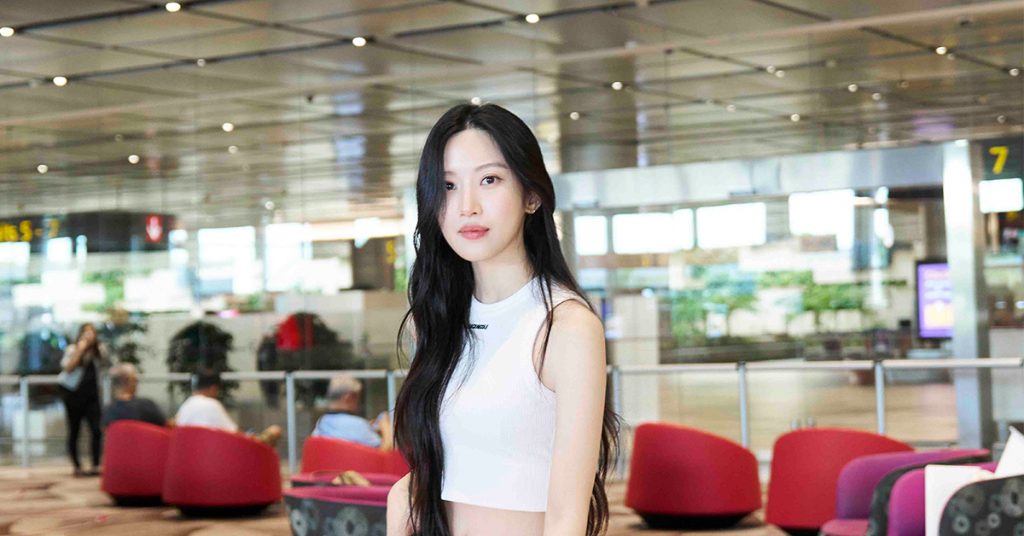 Korean Star Mun Ka Young Lands in Singapore for TUMI's 'Discovering Asra' Event - Alvinology