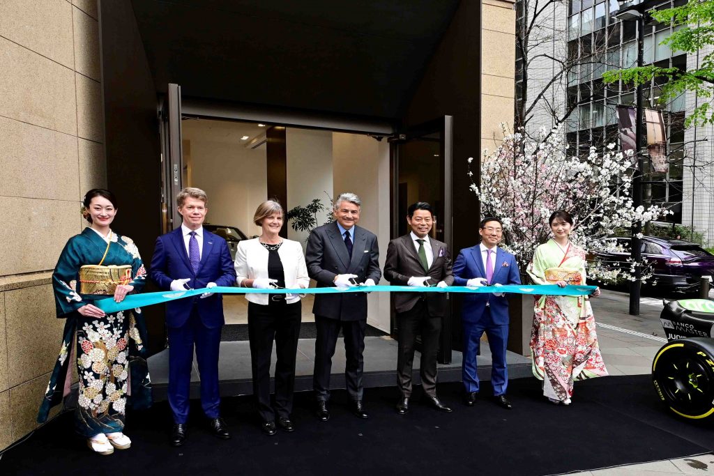 Aston Martin Opens New Prestigious Showroom at The Peninsula Tokyo - Alvinology