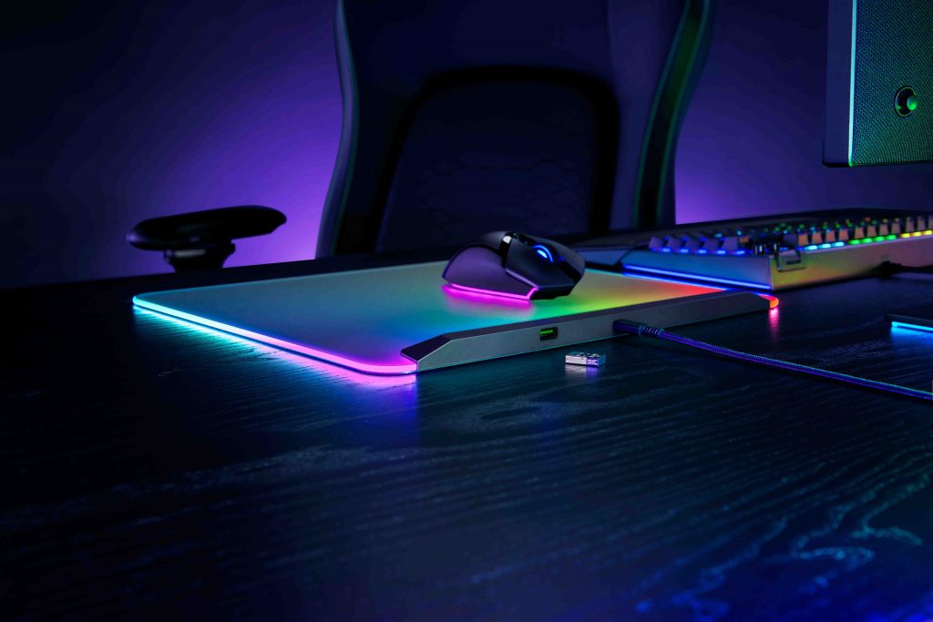 Introducing the Razer Firefly V2 Pro: The World's First LED Backlit Gaming Mouse Mat Introducing the Razer Firefly V2 Pro: The World's First LED Backlit Gaming Mouse Mat - Alvinology