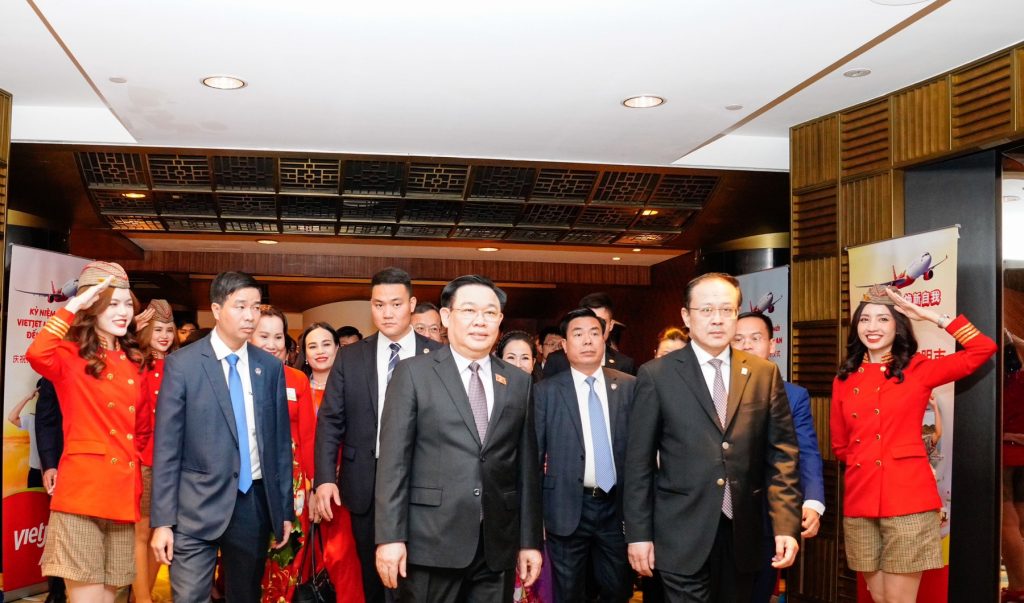 Vietjet Celebrates 10 Years of China Operations and Expands Flight Network in 2024 - Alvinology