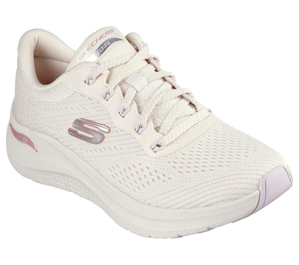 Step into Comfort with Skechers’ Podiatrist-Certified Maximum Comfort Collection - Alvinology