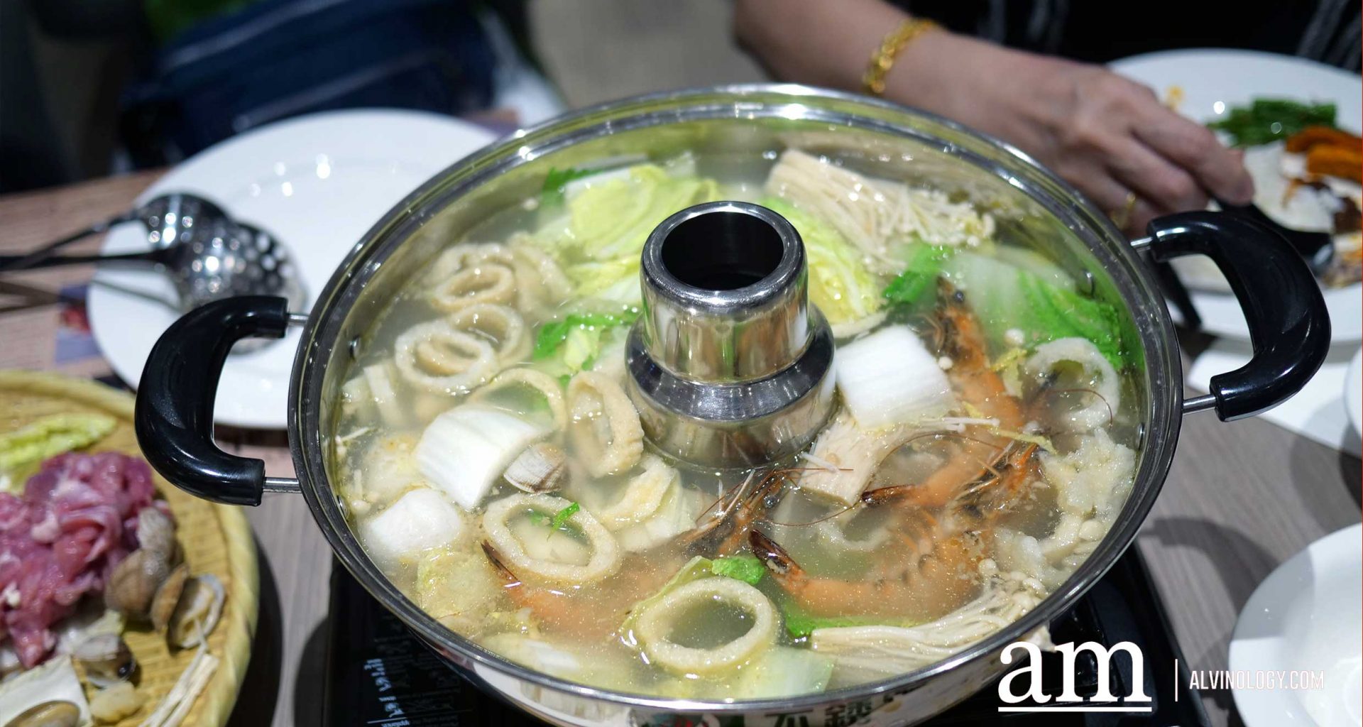 [20% OFF PROMO CODE INSIDE] Four Points Singapore Introduces Mother’s Day Steamboat Delight Promotion at $178 for Four Pax - Alvinology