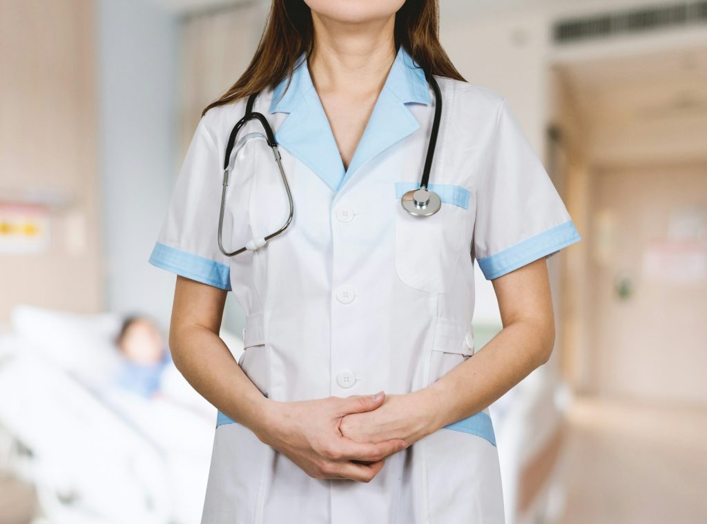 How To Land Your Just-Right Job in the Healthcare Industry - Alvinology