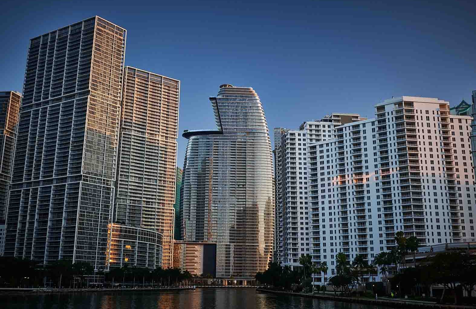 Aston Martin Residences Miami: The Brand’s First Real Estate Project Featuring Luxury Living and Iconic Design - Alvinology