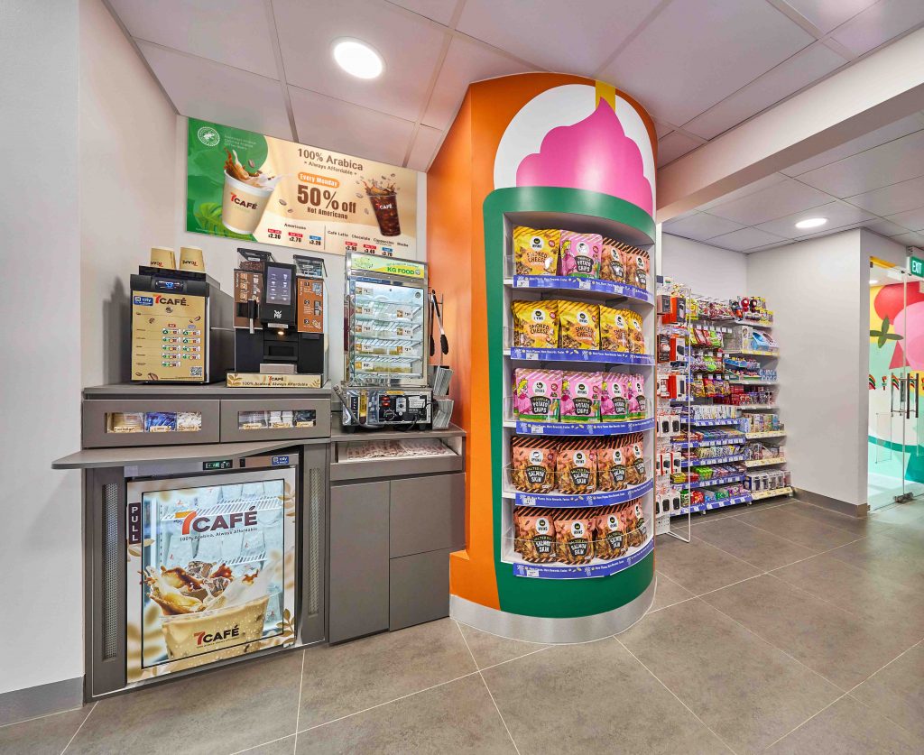  7-Eleven Unveils Nature-Inspired 3D Mural at New Sentosa Sensoryscape Store - Alvinology