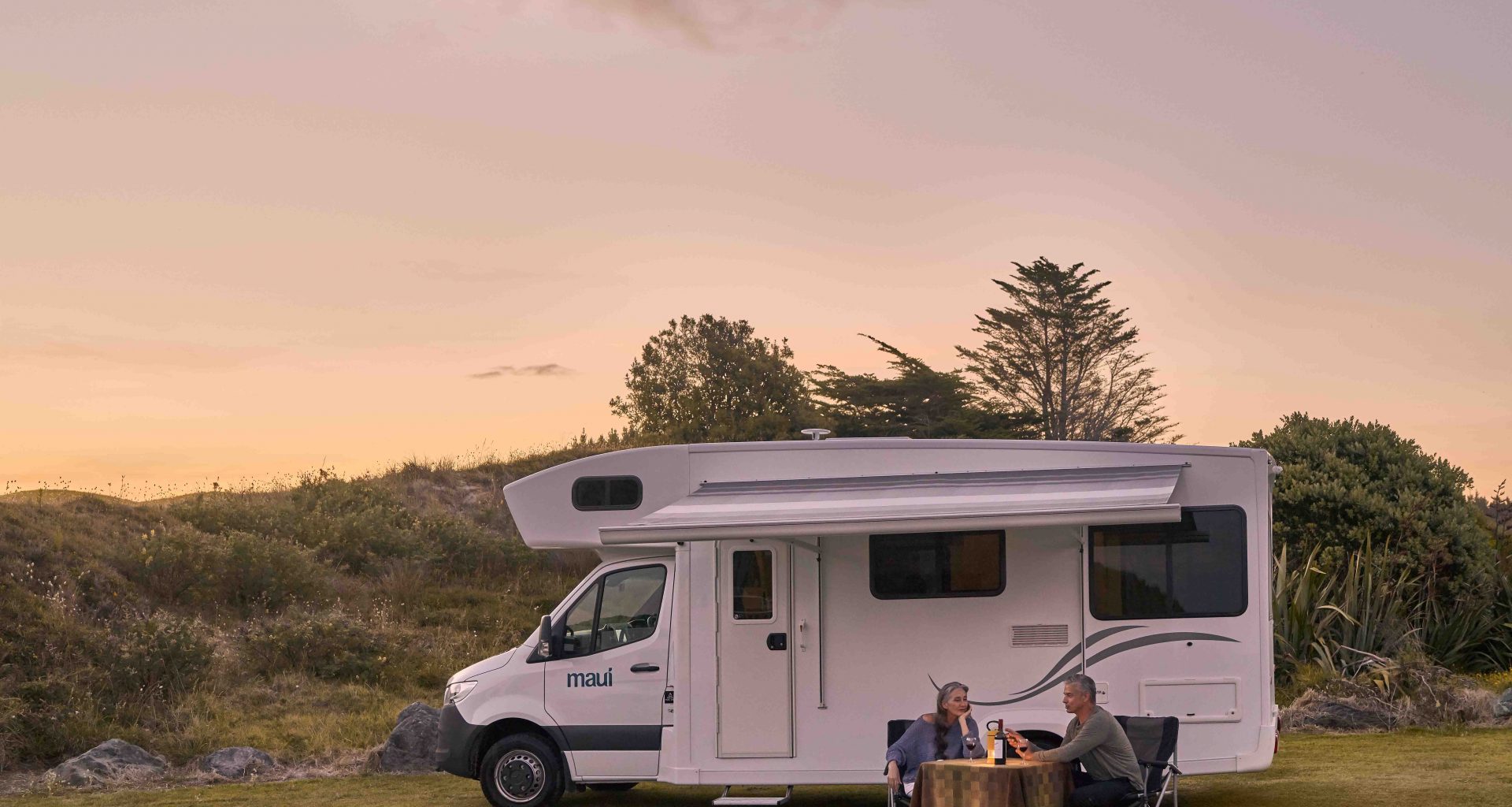 Unlocking the Secrets of Campervanning in New Zealand: Essential Tips for Singaporean Adventurers - Alvinology