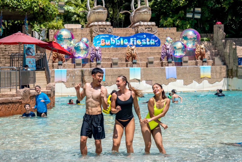 Bubble Mania Hits Adventure Cove Waterpark: A Whimsical Summer Fiesta - Alvinology
