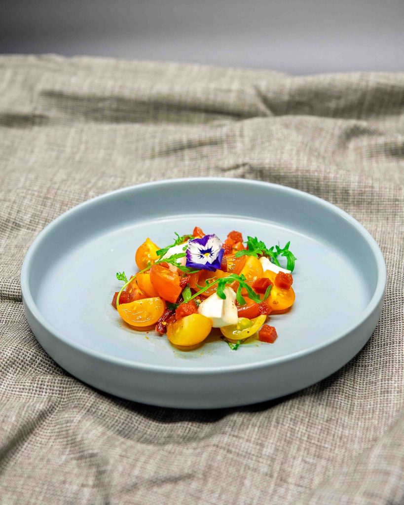 A Symphony of Taste and Entertainment Awaits at HaveFun Live Show's New Dinner Sessions - Alvinology