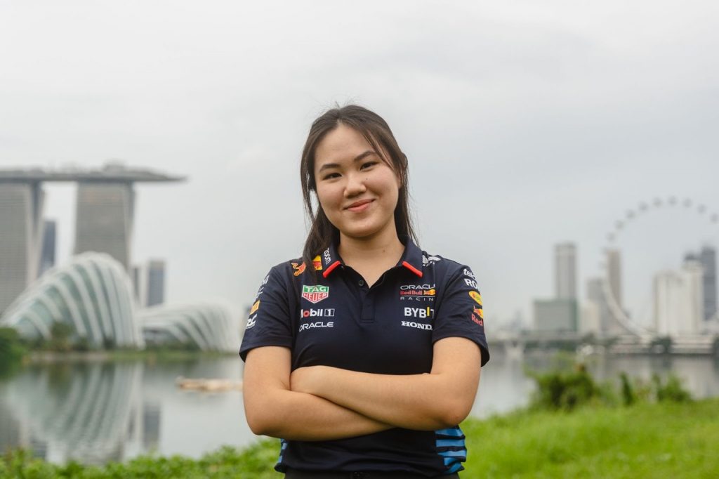 Singaporean Winners Embark on Exclusive Internship at Oracle Red Bull Racing HQ in the UK - Alvinology