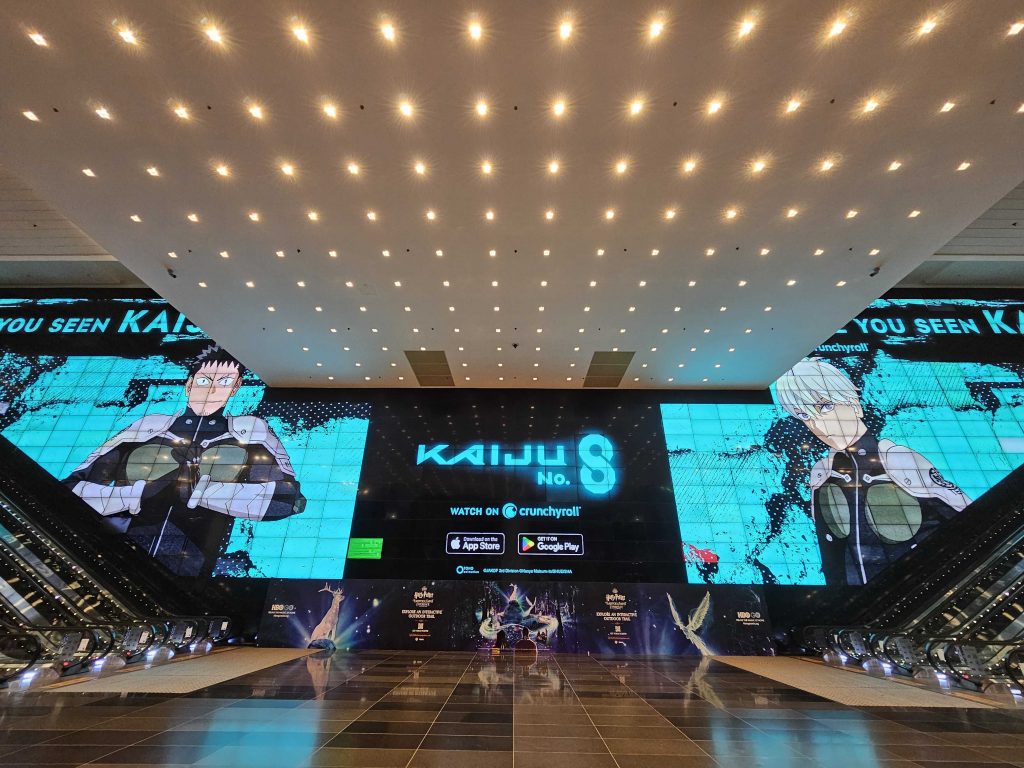 Crunchyroll Brings Kaijus to Life on the World’s Largest Video Wall in Singapore - Alvinology