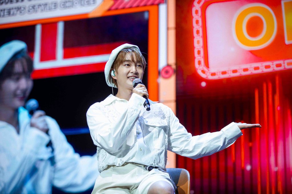 Fans Unite for a Memorable Evening with Onew at the ‘GUESS! Onew FanMeeting 2024’ in Singapore - Alvinology