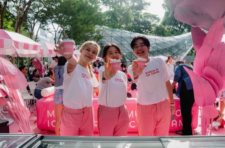 Sprinkle Pool Party and FREE Weekend of Ice Cream Await at Plaza Singapura This National Ice Cream Day Celebration by Museum of Ice Cream Sprinkle Pool Party and FREE Weekend of Ice Cream Await at Plaza Singapura This National Ice Cream Day Celebration by Museum of Ice Cream - Alvinology