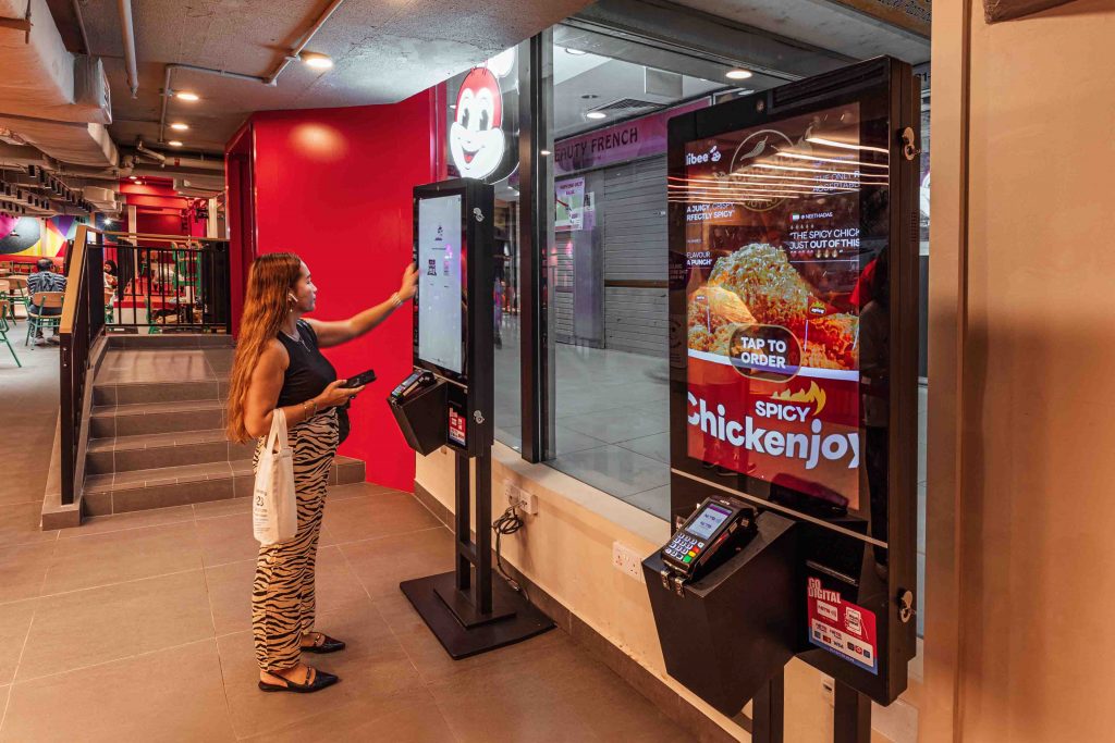 Jollibee Returns to Lucky Plaza with a New and Improved Location, and Exciting Opening Promotions Jollibee Returns to Lucky Plaza with a New and Improved Location, and Exciting Opening Promotions - Alvinology