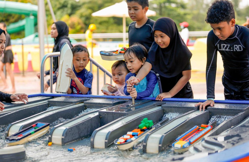 Beat the Heat with the Perfect Family Getaway at LEGOLAND Malaysia Water Park Splash Carnival - Alvinology