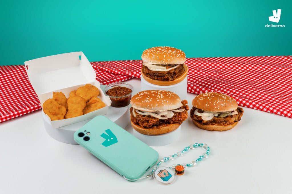 [Promotion] Deliveroo Celebrates Return of Burger King's Rendang Classics with Beaded Phone Straps This National Day - Alvinology