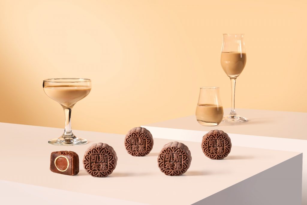 Celebrate Timeless Heritage with The Capitol Kempinski Hotel Singapore's Mid-Autumn 2024 Mooncake Collection Celebrate Timeless Heritage with The Capitol Kempinski Hotel Singapore's Mid-Autumn 2024 Mooncake Collection - Alvinology