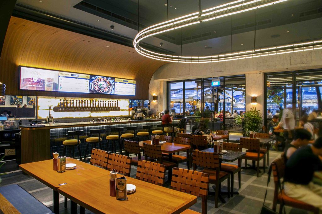 Brewerkz One Fullerton Reopens with Stylish New Look and Fresh Menu, Keeping the Craft Brewery Spirit Alive - Alvinology