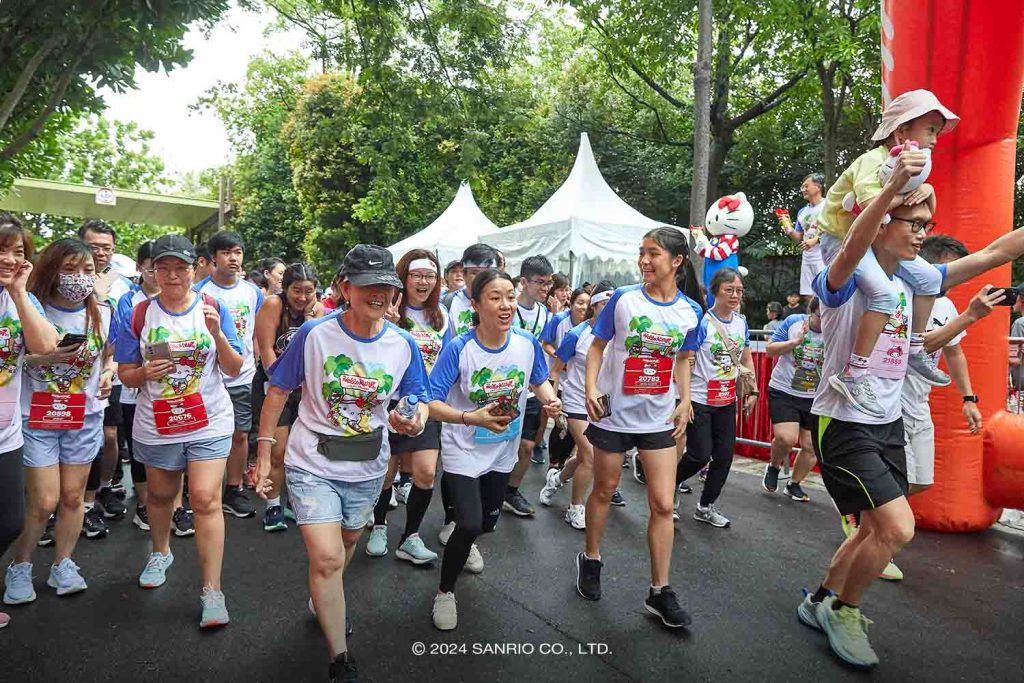 Hello Kitty Celebrates 50 Years with Over 3,000 Fans at Run Fest 2024 - Alvinology