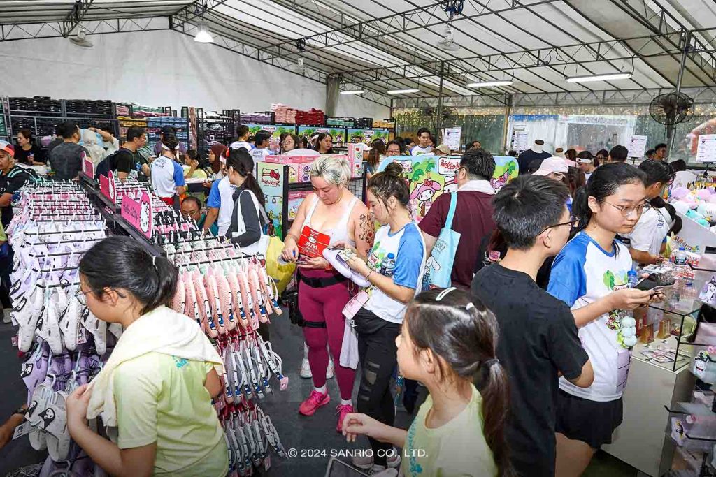 Hello Kitty Celebrates 50 Years with Over 3,000 Fans at Run Fest 2024 - Alvinology