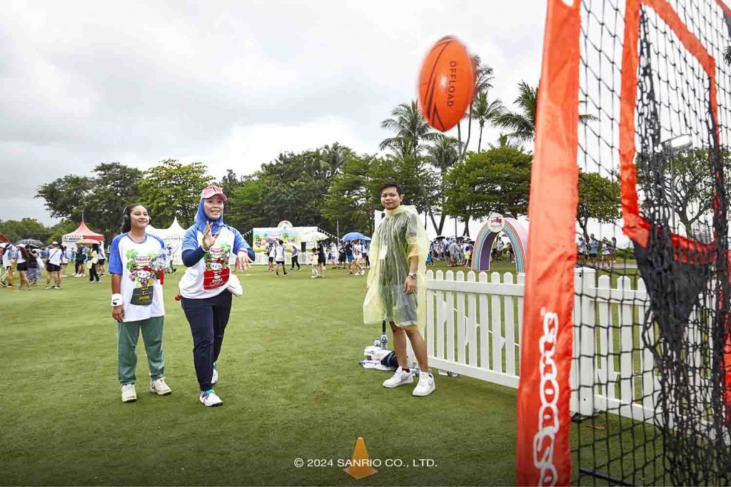 Hello Kitty Celebrates 50 Years with Over 3,000 Fans at Run Fest 2024 - Alvinology
