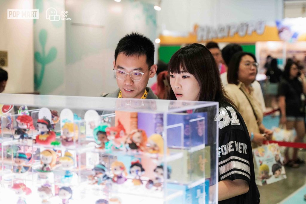 Celebrate Molly’s Milestone at POP MART’s First-Ever Anniversary Statues POP-Up Store in Singapore Celebrate Molly’s Milestone at POP MART’s First-Ever Anniversary Statues POP-Up Store in Singapore - Alvinology